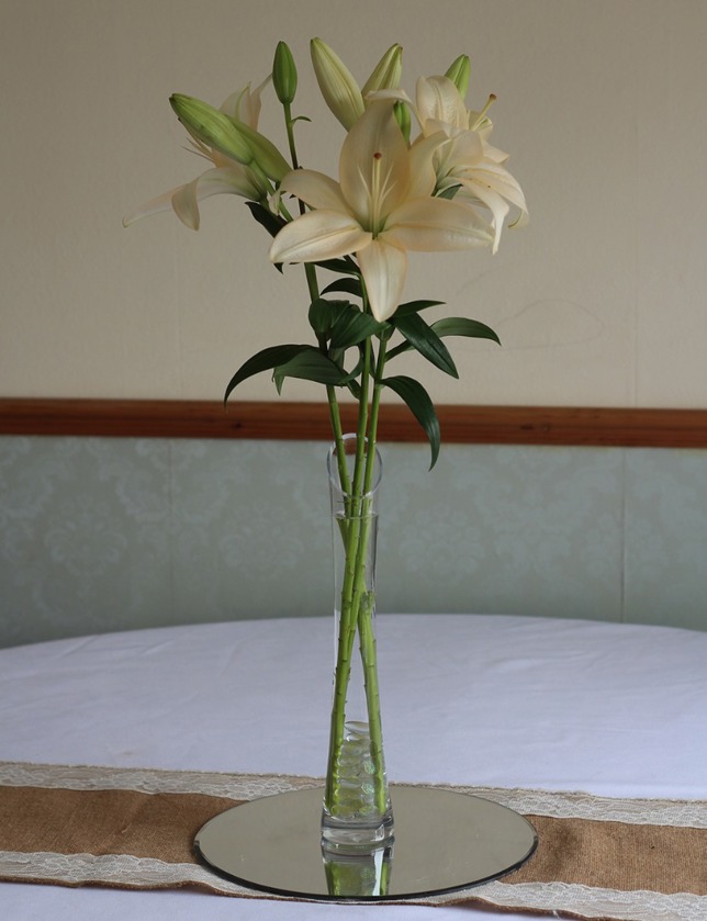 Simple Lily display