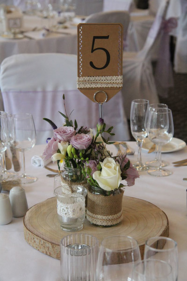 Rustic table centres.jpg