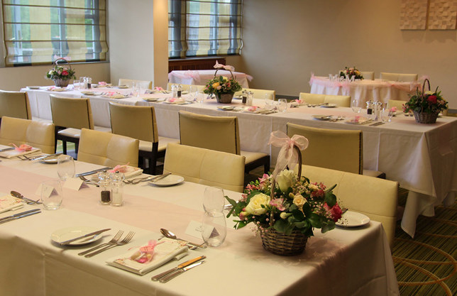 Pink traditional wedding set up - Marriott meon valley