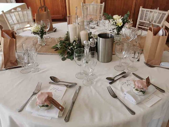 Ampfield - Abbey and Tom - Table centre2.jpg