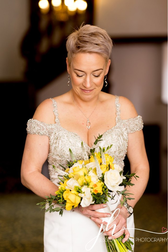 Bride - bouquet.jpg